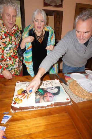 luc_cutting_the_cake