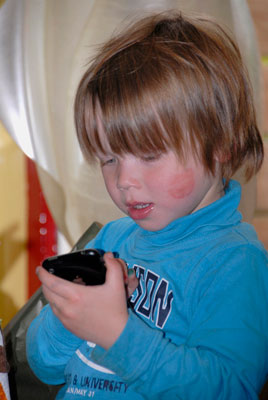 kiss-kiss-mark-on-cheek