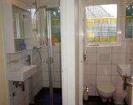 SHOWER AND TOILET DAVID AND GOLIATH 2-w800-h600